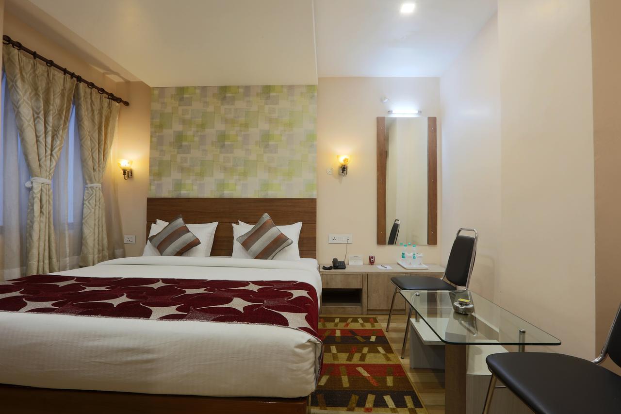 Hotel Sj International Guwahati Zewnętrze zdjęcie
