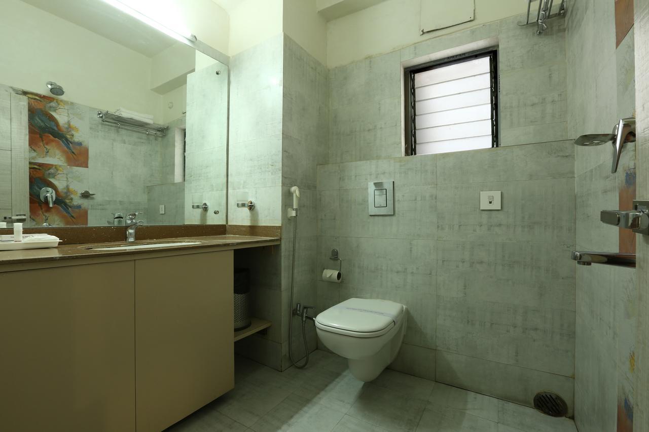 Hotel Sj International Guwahati Zewnętrze zdjęcie