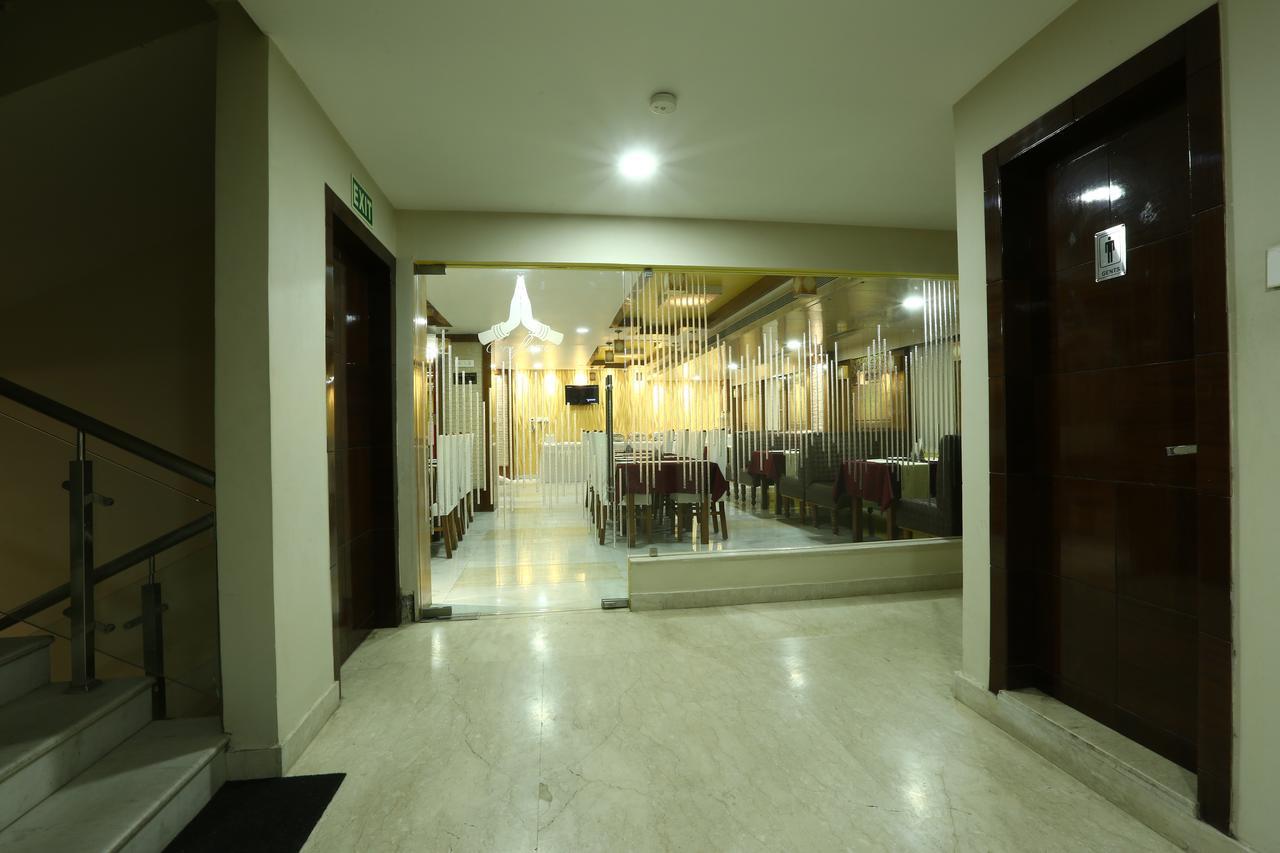 Hotel Sj International Guwahati Zewnętrze zdjęcie