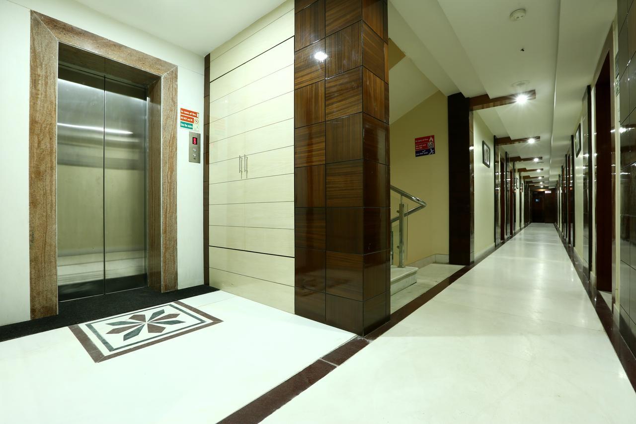 Hotel Sj International Guwahati Zewnętrze zdjęcie
