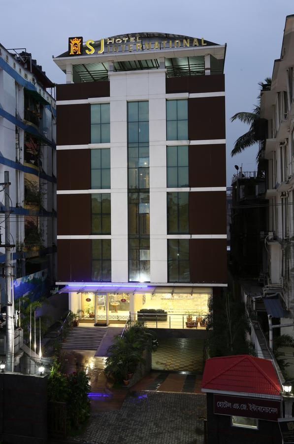 Hotel Sj International Guwahati Zewnętrze zdjęcie